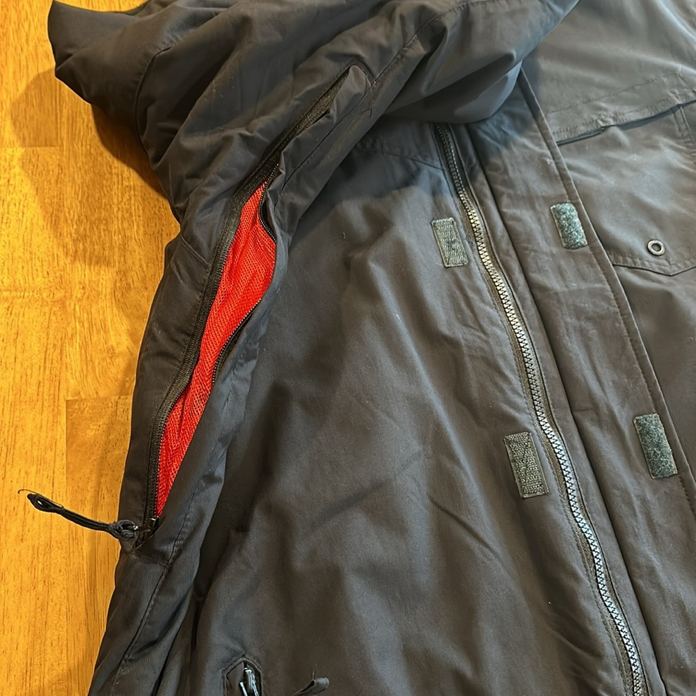 Quiksilver Mission Solid Snowboard Jacket Mens Me… - image 8